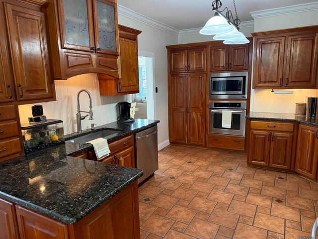 58350 Elm St, Plaquemine, LA 70764