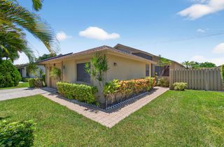 3250 NW 10th Street, Delray Beach, FL 33445