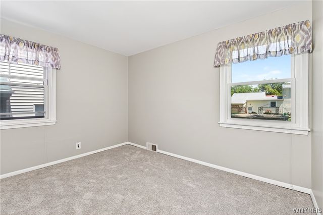 2662 Greenfield Avenue, Hamburg, NY 14075