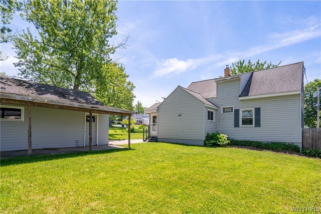 2662 Greenfield Avenue, Hamburg, NY 14075