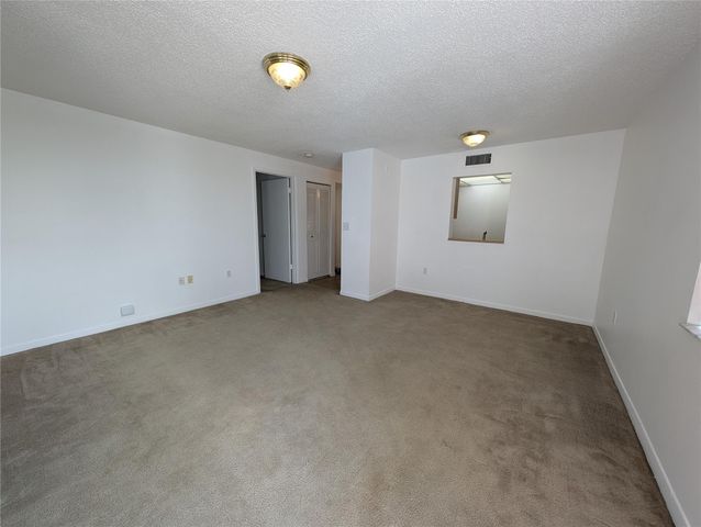 1740 NW North River Dr 329, Miami, FL 33125