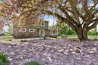 70 Mackenzie Rd, Lebanon Twp., NJ 08827