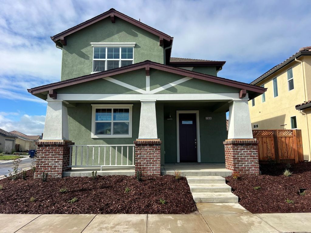 749 Aurora Way, King City, CA 93930