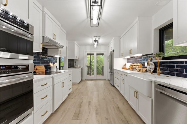 612 Canyon Rim DR, Dripping Springs, TX 78620