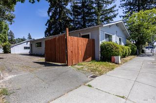 2050 Marlow Rd, Santa Rosa, CA 95403