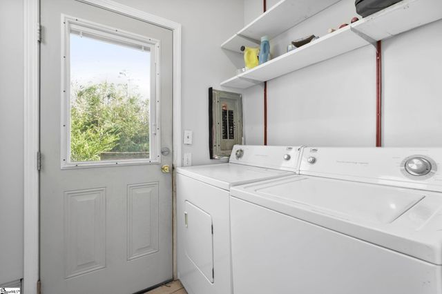 107 Corkwood Drive, Simpsonville, SC 29680