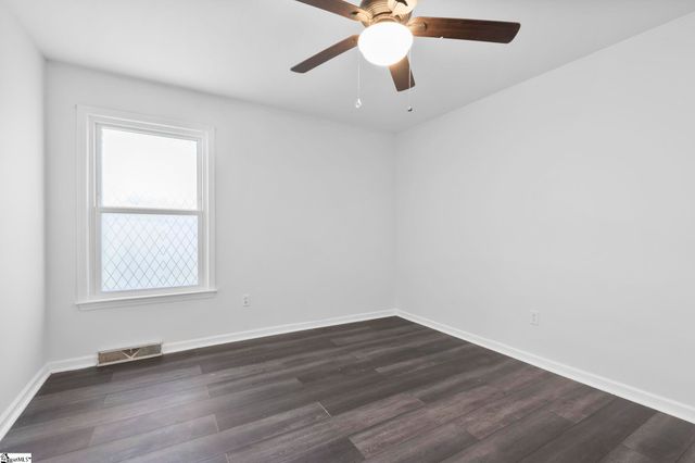 107 Corkwood Drive, Simpsonville, SC 29680