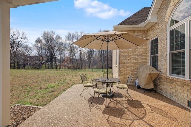 4106 Sheffield Ln, Greenbrier, TN 37073