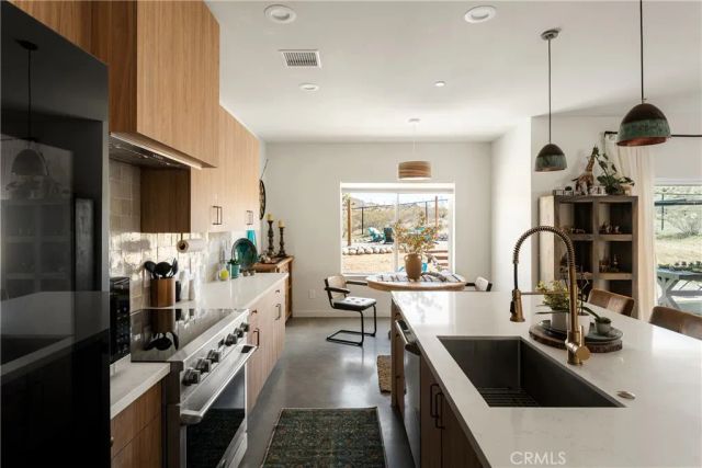 59621 Mesa Drive, Yucca Valley, CA 92284