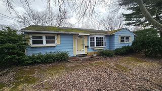49 Corcoran, Springfield, MA 01118