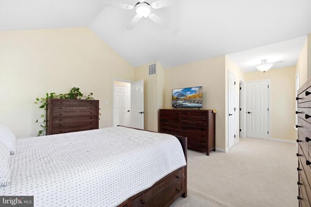 3148 HOLLAND CLIFFS RD, Huntingtown, MD 20639
