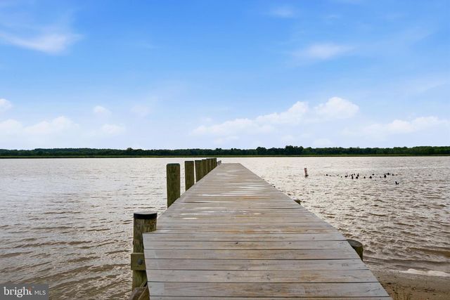3148 HOLLAND CLIFFS RD, Huntingtown, MD 20639