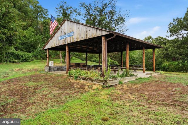 3148 HOLLAND CLIFFS RD, Huntingtown, MD 20639