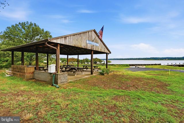 3148 HOLLAND CLIFFS RD, Huntingtown, MD 20639