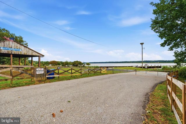 3148 HOLLAND CLIFFS RD, Huntingtown, MD 20639