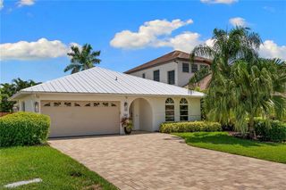 580 97th AVE N, Naples, FL 34108
