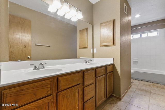 11312 LOMA ROYAL Place, El Paso, TX 79934