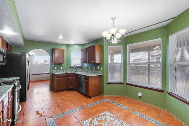 11312 LOMA ROYAL Place, El Paso, TX 79934