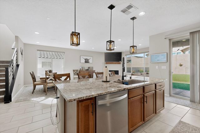 12100 Echo Valley Lane NW, Albuquerque, NM 87120