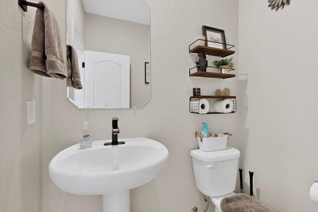12100 Echo Valley Lane NW, Albuquerque, NM 87120