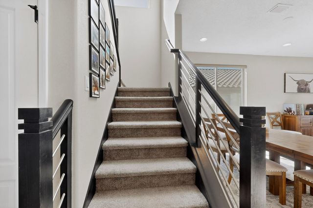 12100 Echo Valley Lane NW, Albuquerque, NM 87120