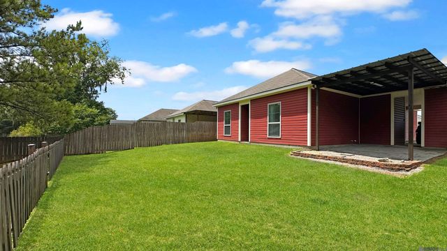10816 Field Pointe Dr, Denham Springs, LA 70726