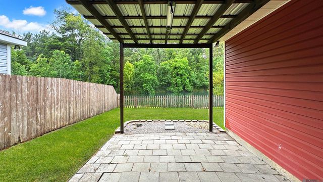 10816 Field Pointe Dr, Denham Springs, LA 70726