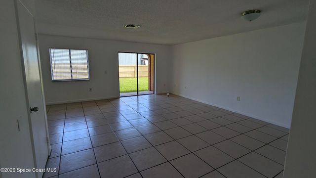 174 San Juan Circle, Melbourne, FL 32935