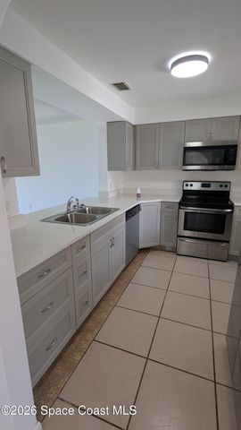 174 San Juan Circle, Melbourne, FL 32935