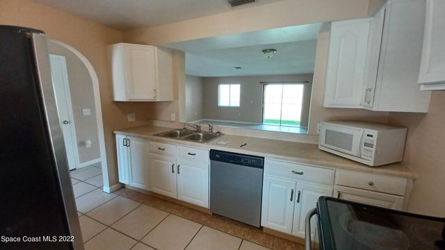 174 San Juan Circle, Melbourne, FL 32935
