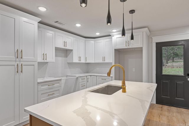 918 B Mays Road, Jonesboro, AR 72401