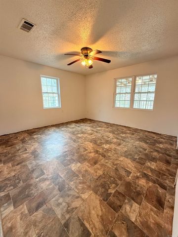 415 S 4th Street, Glenwood, AR 71943