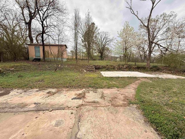 415 S 4th Street, Glenwood, AR 71943