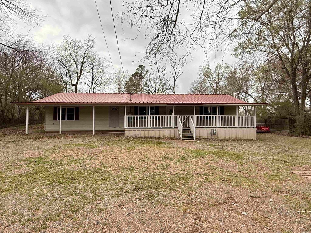 415 S 4th Street, Glenwood, AR 71943