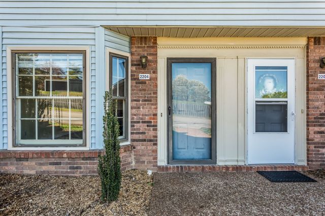 2204 Union Place Court, Columbia, TN 38401