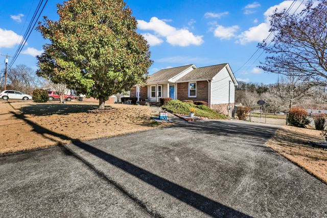 1412 McClardy Rd, Clarksville, TN 37042