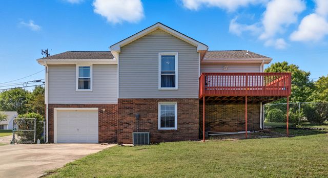 1412 McClardy Rd, Clarksville, TN 37042