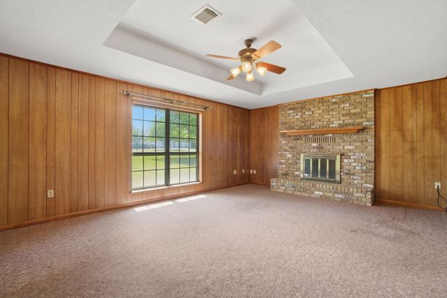 15 Brumley Drive, Huntsville, TX 77320