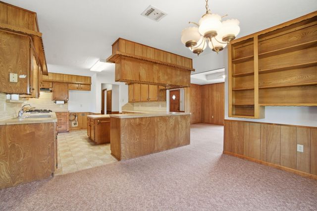 15 Brumley Drive, Huntsville, TX 77320