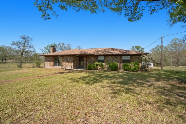 15 Brumley Drive, Huntsville, TX 77320