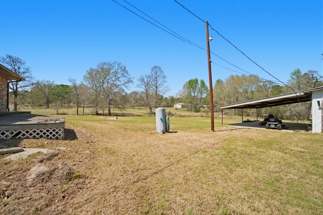 15 Brumley Drive, Huntsville, TX 77320