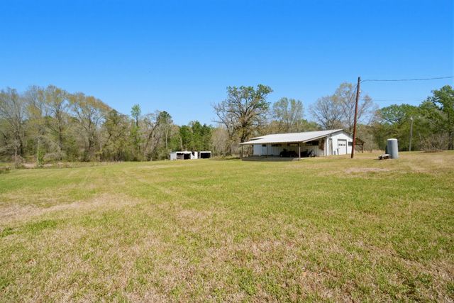 15 Brumley Drive, Huntsville, TX 77320
