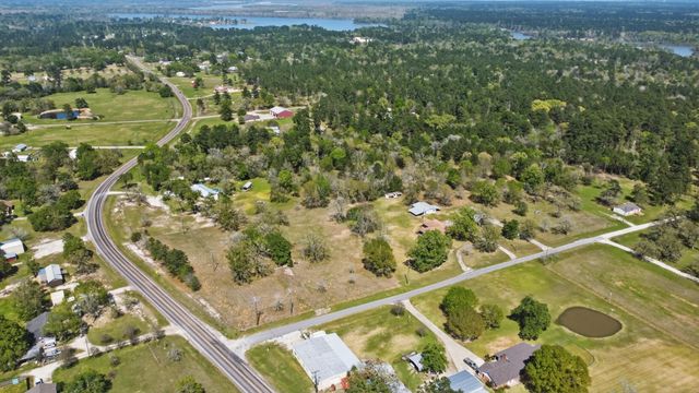 15 Brumley Drive, Huntsville, TX 77320