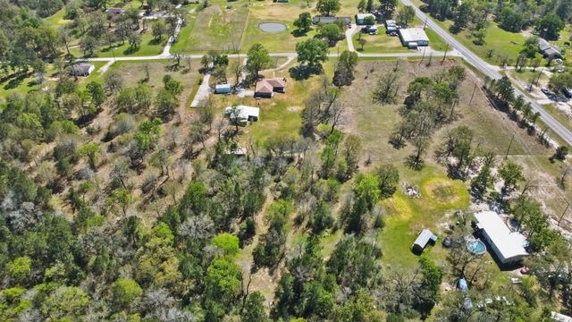 15 Brumley Drive, Huntsville, TX 77320