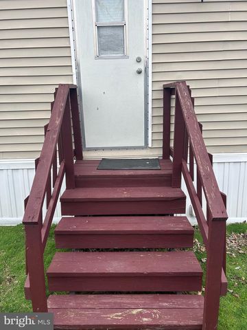 489 BRENDON DR, Leola, PA 17540