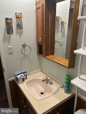 489 BRENDON DR, Leola, PA 17540
