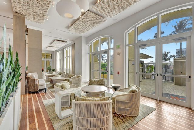 3800 N Ocean Drive 452, Singer Island, FL 33404