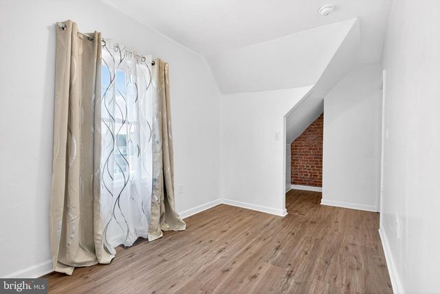 1118 STERLING, Linwood, PA 19061