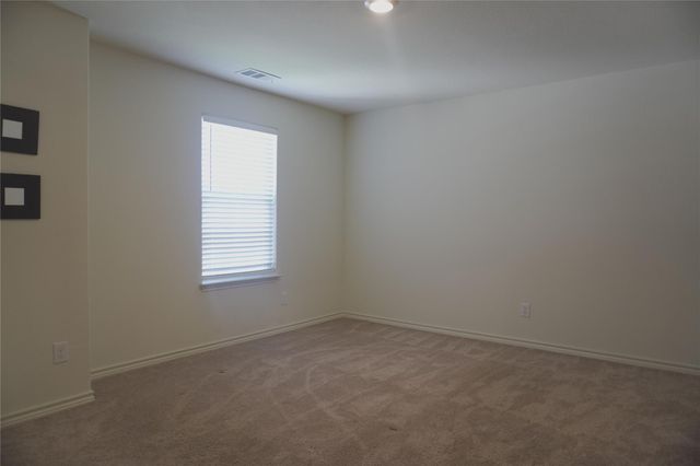14300 Prairie Sod LN, Elgin, TX 78621