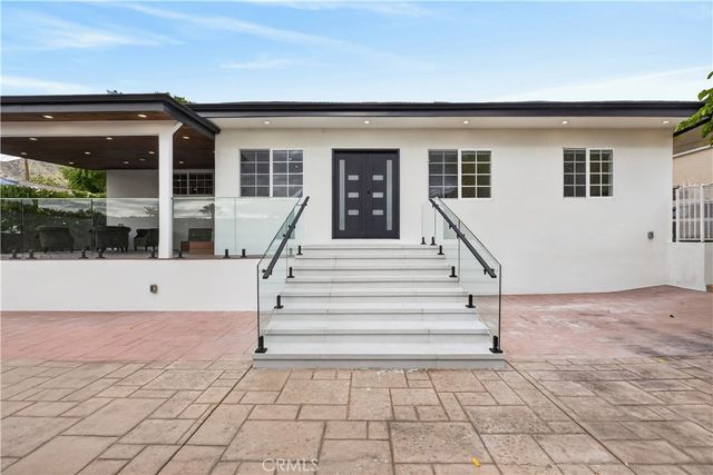 10510 Helendale, Tujunga, CA 91042